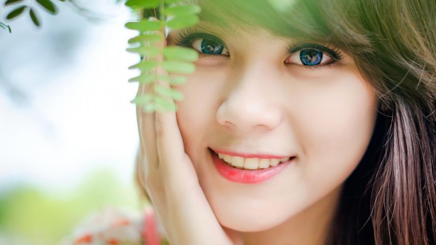 “锋刃-2025”国际狙击手射击竞赛进行“解救人质精准狙击”课目竞赛